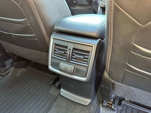 Used 2023 Subaru Forester Limited image 34