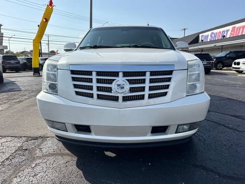 Used 2012 Cadillac Escalade ESV Luxury AWD/4WD image 7
