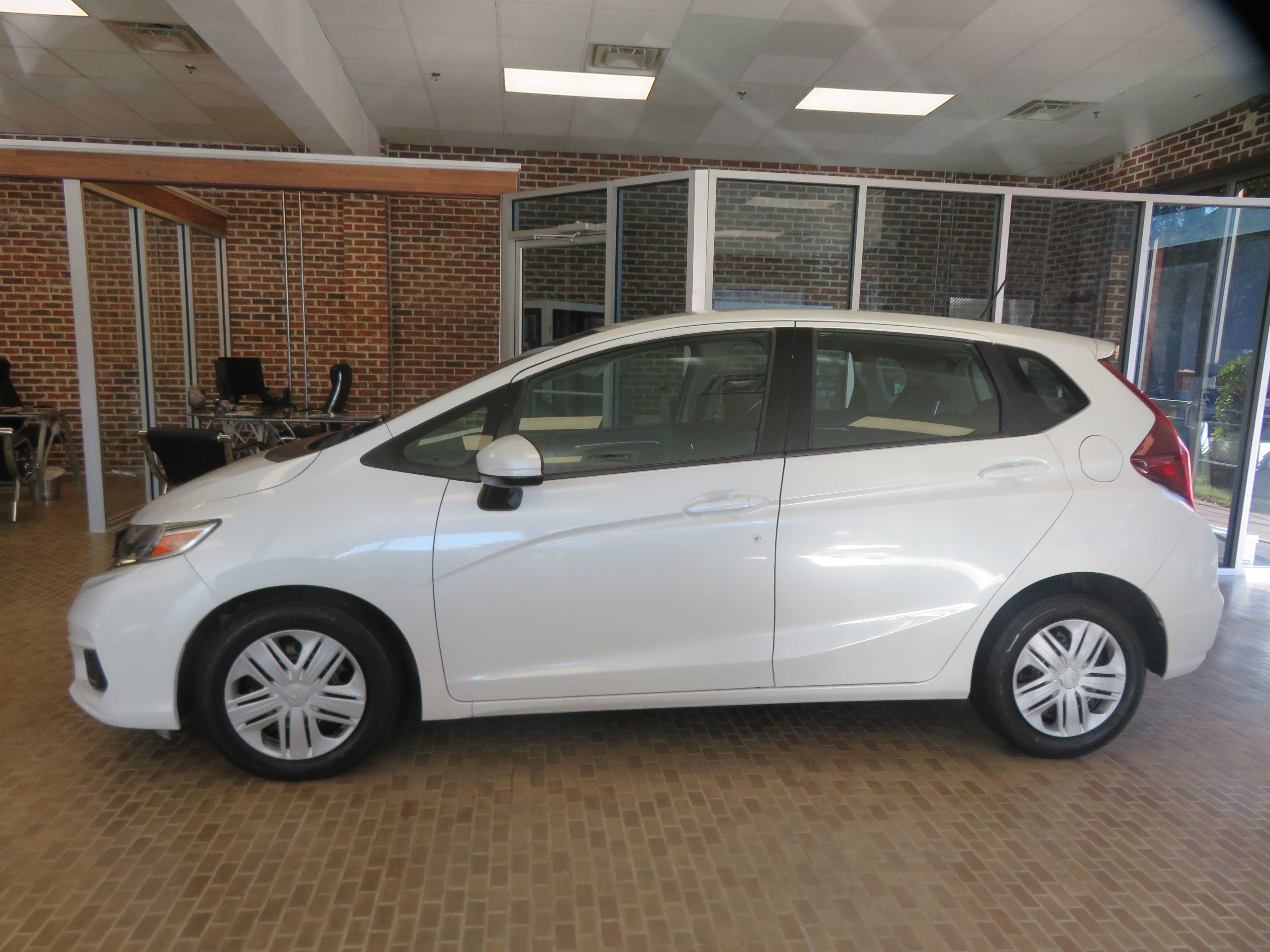 Used 2019 Honda Fit LX image 44