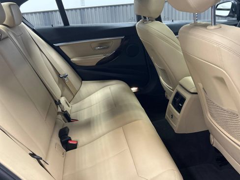 Used 2017 BMW 330i xDrive Sedan w/ Premium Package AWD/4WD image 12
