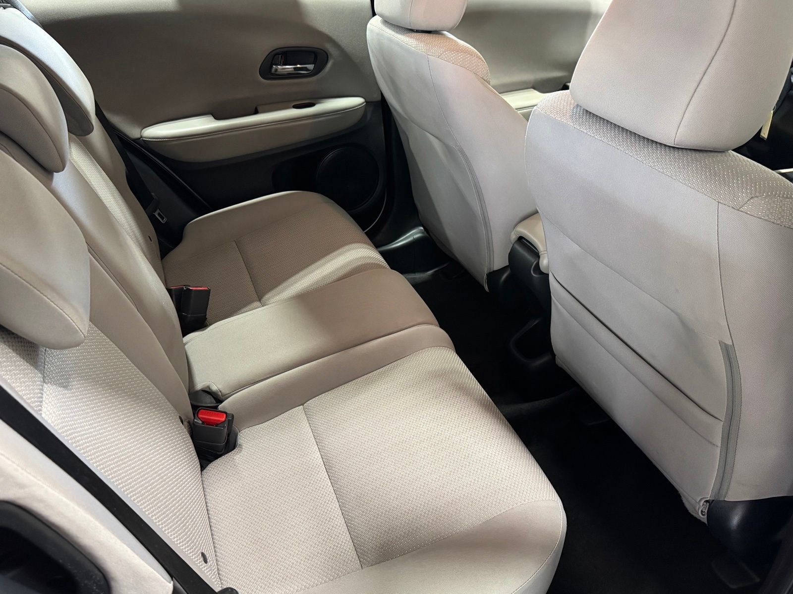 Used 2018 Honda HR-V LX image 49