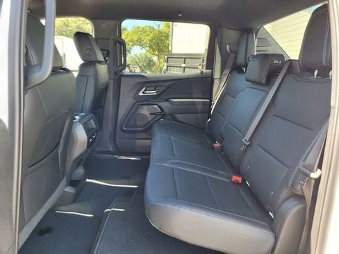 New 2026 Chevrolet Silverado EV LT image 9