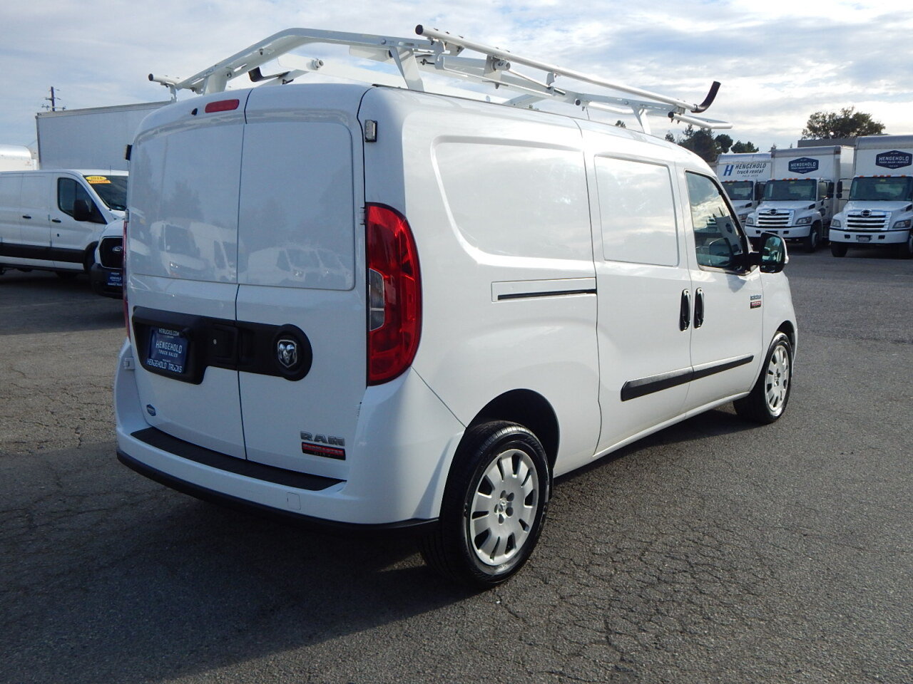 Used 2019 RAM ProMaster City Tradesman SLT FWD image 8