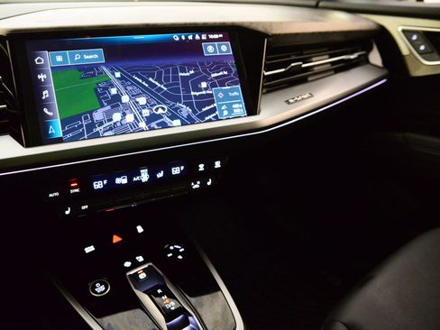 Used 2025 Audi Q4 e-tron Prestige w/ Black Optic Package image 29