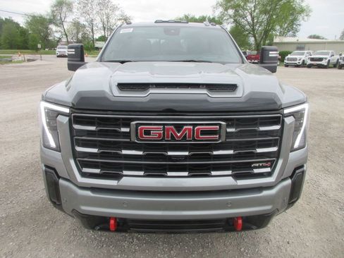 New 2026 GMC Sierra 2500 AT4 w/ AT4 Premium Plus Package image 11