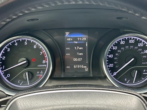 Used 2019 Toyota Camry SE image 18