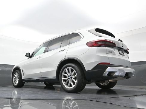 Used 2023 BMW X5 xDrive40i w/ Premium Package AWD/4WD image 25