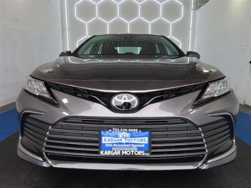 Used 2023 Toyota Camry LE FWD image 3