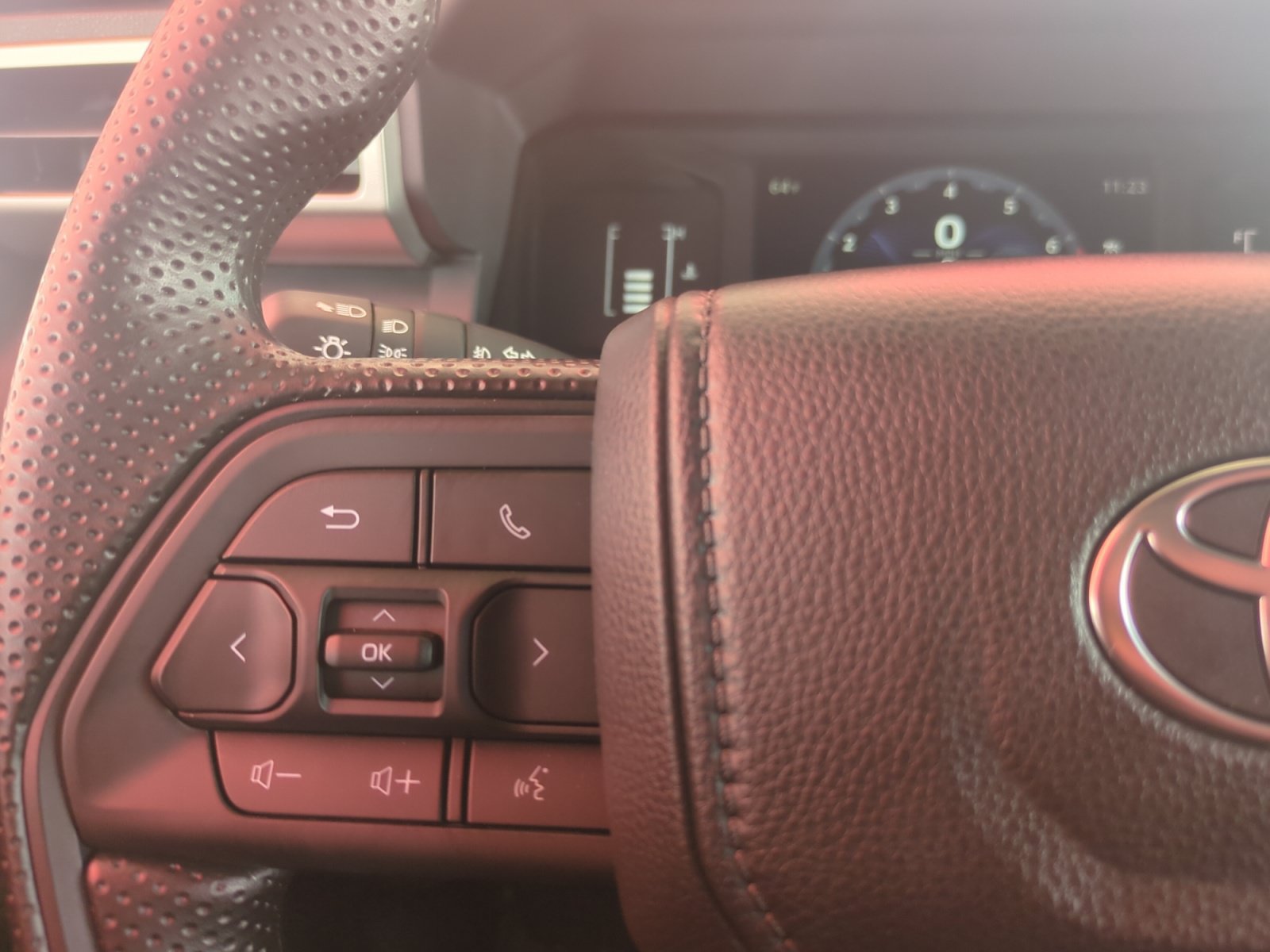 Certified 2026 Toyota Tacoma SR5 AWD/4WD image 21