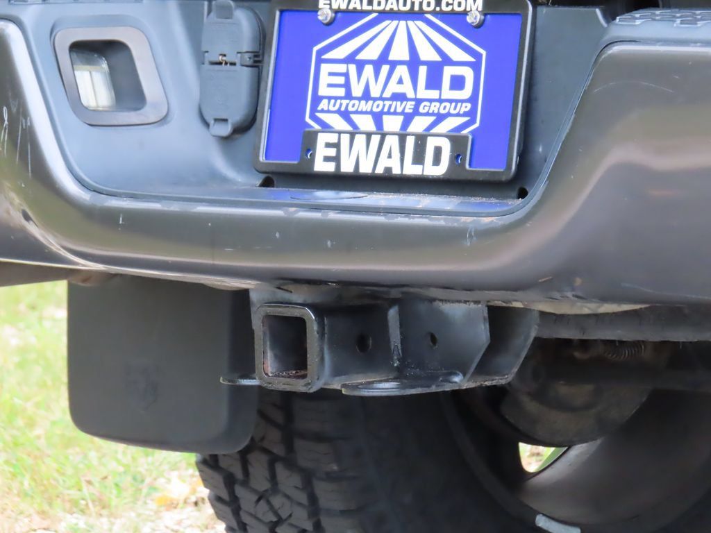 Used 2019 RAM 1500 Express w/ Wheel & Sound Group AWD/4WD image 14