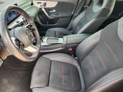 Certified 2025 Mercedes-Benz CLA 250 4MATIC image 14