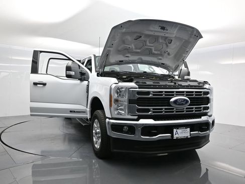 Used 2024 Ford F250 XLT image 51