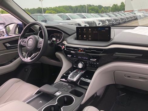 Used 2023 Acura MDX SH-AWD w/ Advance Package image 17