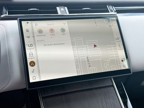 New 2026 Land Rover Range Rover Velar Dynamic SE image 33