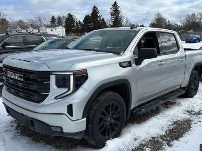 Used 2022 GMC Sierra 1500 Elevation
