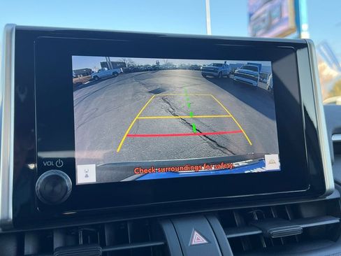 Used 2024 Toyota RAV4 LE image 34