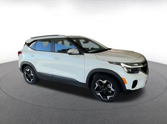 Used 2025 Kia Seltos S video 2