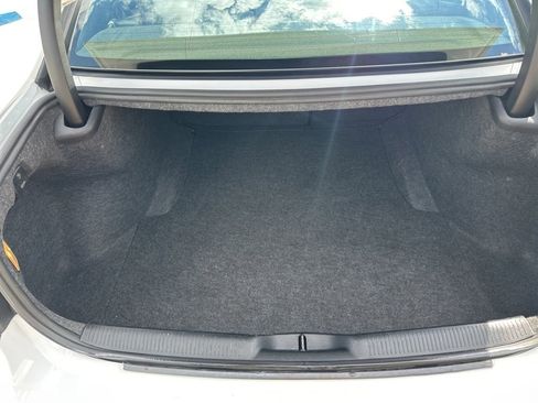 Used 2022 Dodge Charger SXT w/ Leather Interior Group image 17