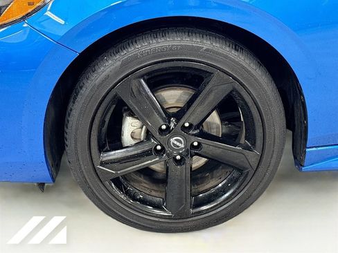 Used 2024 Nissan Sentra SR w/ SR Premium Package FWD image 32