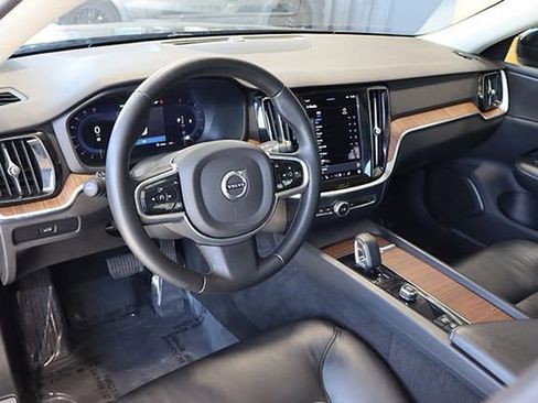 Used 2024 Volvo S60 B5 Plus AWD/4WD image 21