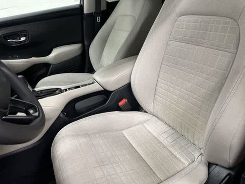 Used 2025 Honda HR-V LX image 10