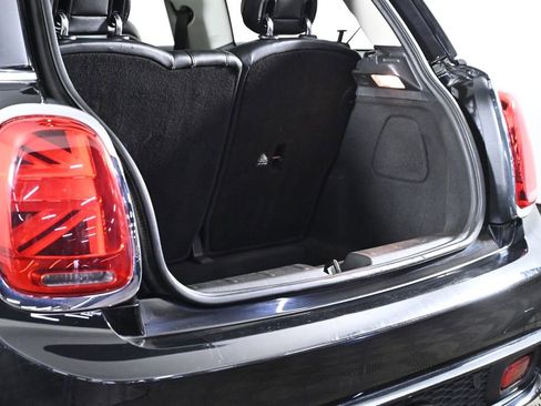 Used 2019 MINI Cooper S image 25