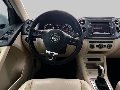 Used 2017 Volkswagen Tiguan S AWD/4WD image 6