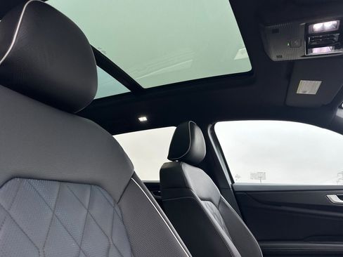 New 2026 Volkswagen Atlas Cross Sport SEL Premium R-Line image 17