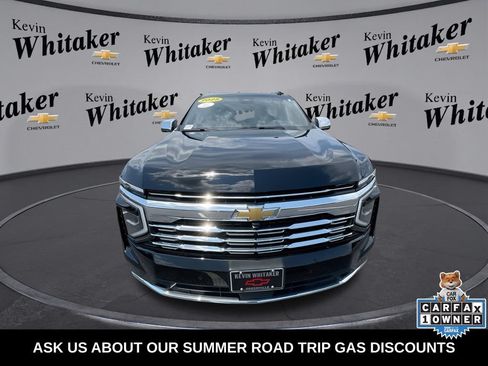 Certified 2025 Chevrolet Suburban Premier AWD/4WD image 3