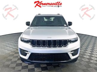 New 2025 Jeep Grand Cherokee Laredo X w/ Luxury Tech Group I video 2