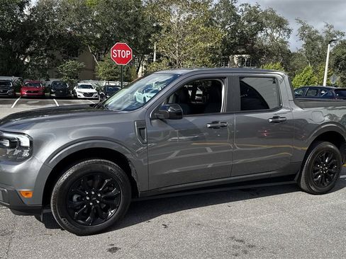 Used 2024 Ford Maverick Lariat w/ Black Appearance Package image 11