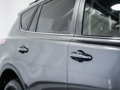 Used 2016 Toyota RAV4 LE image 14