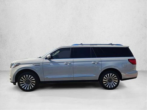 Used 2021 Lincoln Navigator L Reserve AWD/4WD image 10