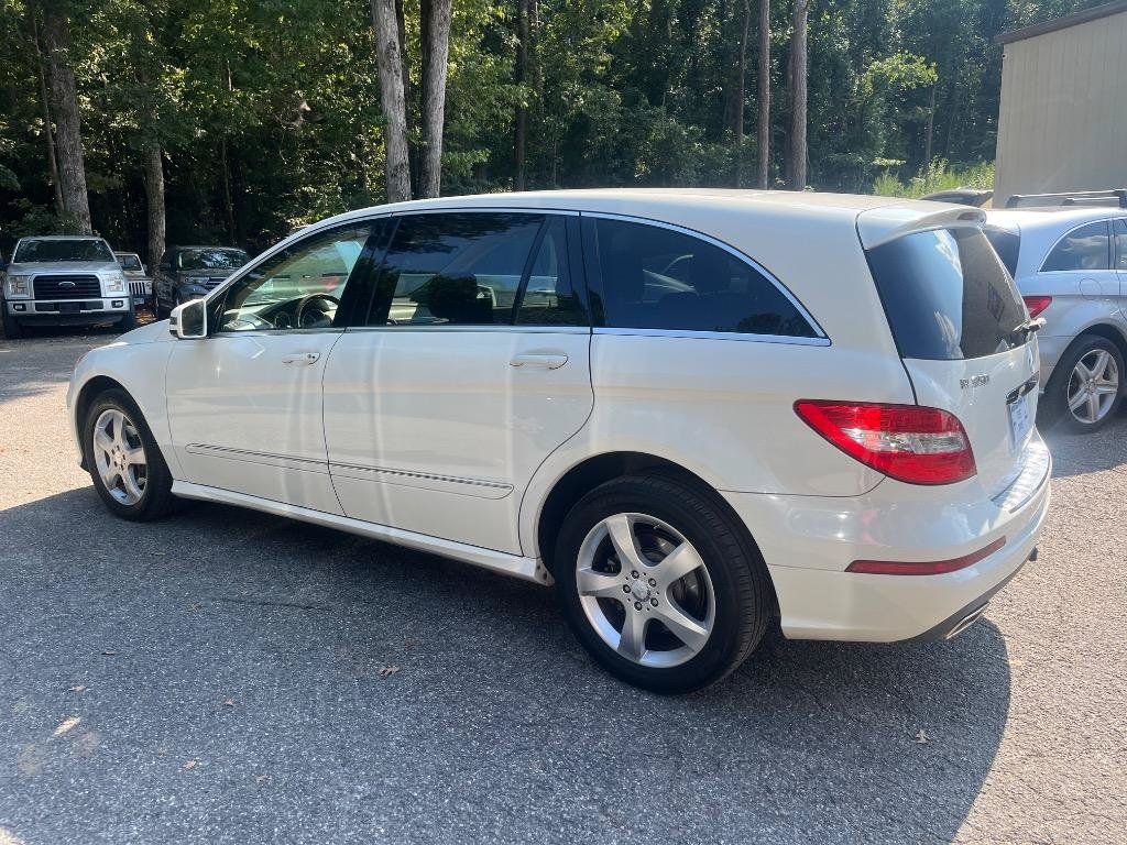 Used 2011 Mercedes-Benz R 350 4MATIC image 13