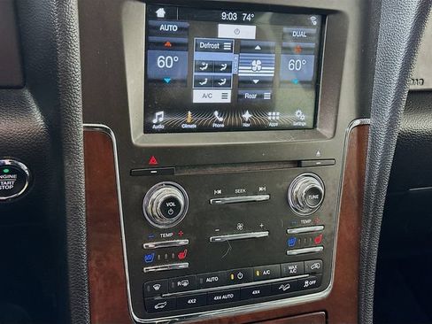 Used 2017 Lincoln Navigator Select AWD/4WD image 19