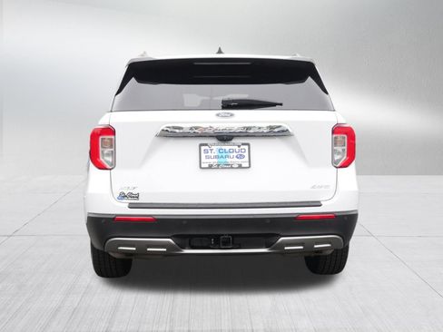 Used 2021 Ford Explorer XLT w/ Equipment Group 202A AWD/4WD image 6