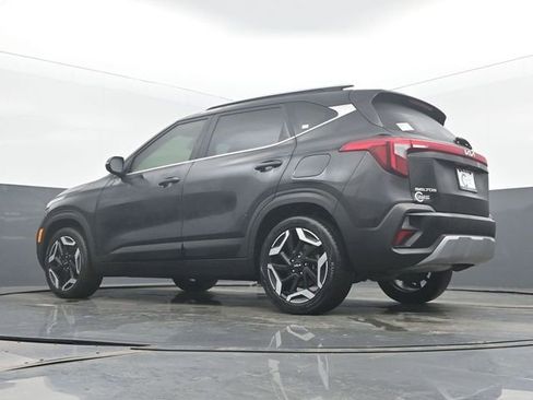 Used 2025 Kia Seltos SX w/ SX Sunroof Package image 48