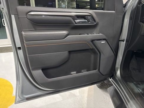 Used 2024 GMC Sierra 2500 AT4 w/ Technology Package image 12