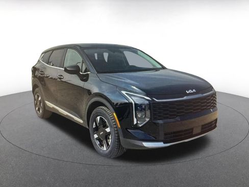 Used 2026 Kia Sportage LX AWD/4WD image 6