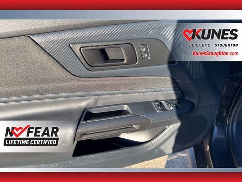 Used 2024 Ford Mustang Dark Horse image 19