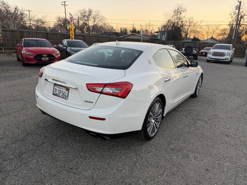 Used 2015 Maserati Ghibli image 5