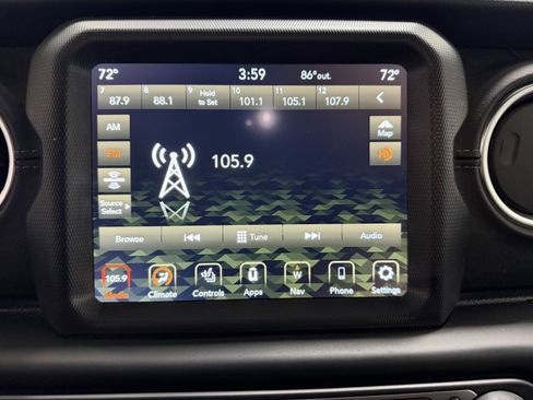Used 2023 Jeep Wrangler Unlimited Rubicon 4xe w/ Safety Group AWD/4WD image 19