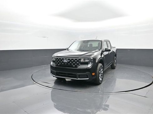 New 2026 Ford Maverick XLT w/ XLT Luxury Package image 3