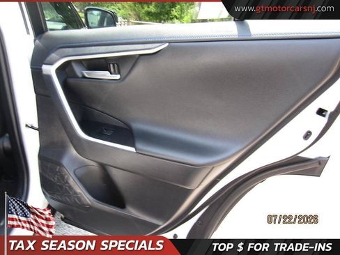 Used 2021 Toyota RAV4 XSE AWD/4WD image 22