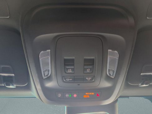 Used 2023 Cadillac CT4 Luxury w/ Sun And Sound Package RWD image 21