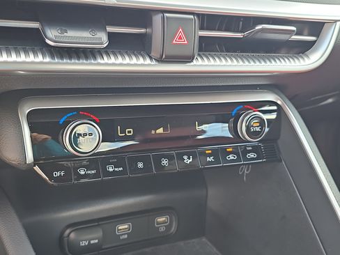 Used 2023 Kia K5 GT-Line FWD image 25