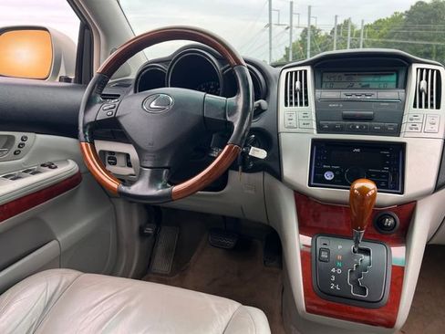 Used 2006 Lexus RX 330 FWD image 15