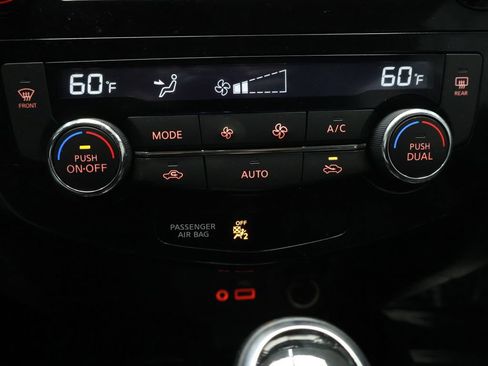Used 2020 Nissan Rogue Sport SL AWD/4WD image 25
