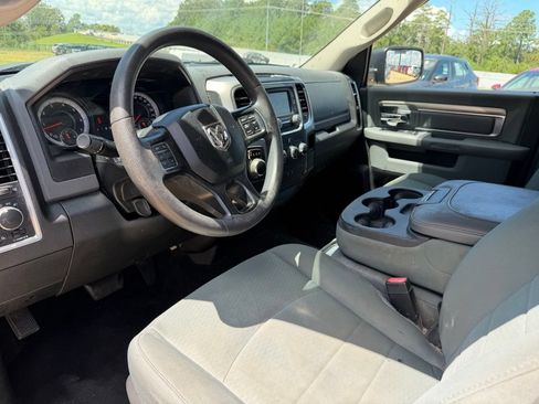 Used 2018 RAM 1500 Classic SLT RWD image 8