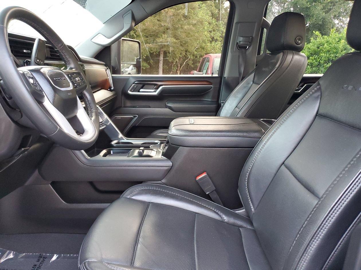 Used 2025 GMC Sierra 2500 Denali w/ Denali Reserve Package AWD/4WD image 19